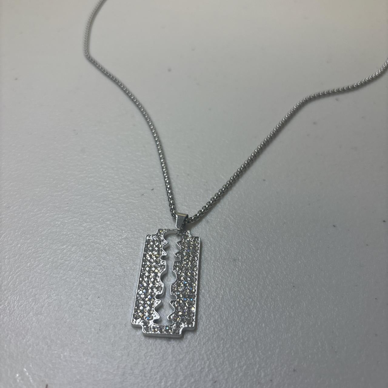 0715 - Sparkling Rhinestone Razor Necklace