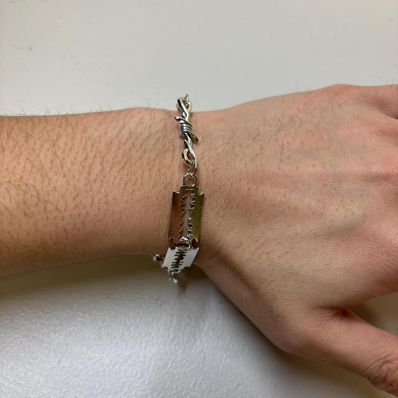 0659 - Razor Barbed Wire Bracelet
