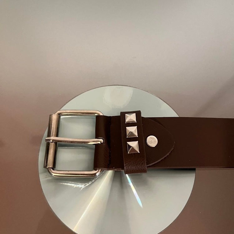 0031 - Pyramid Studded Belt (coffee brown)