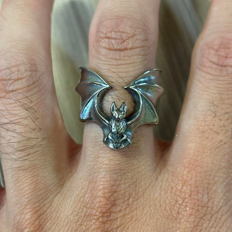 0299 - Grunge Bat Ring