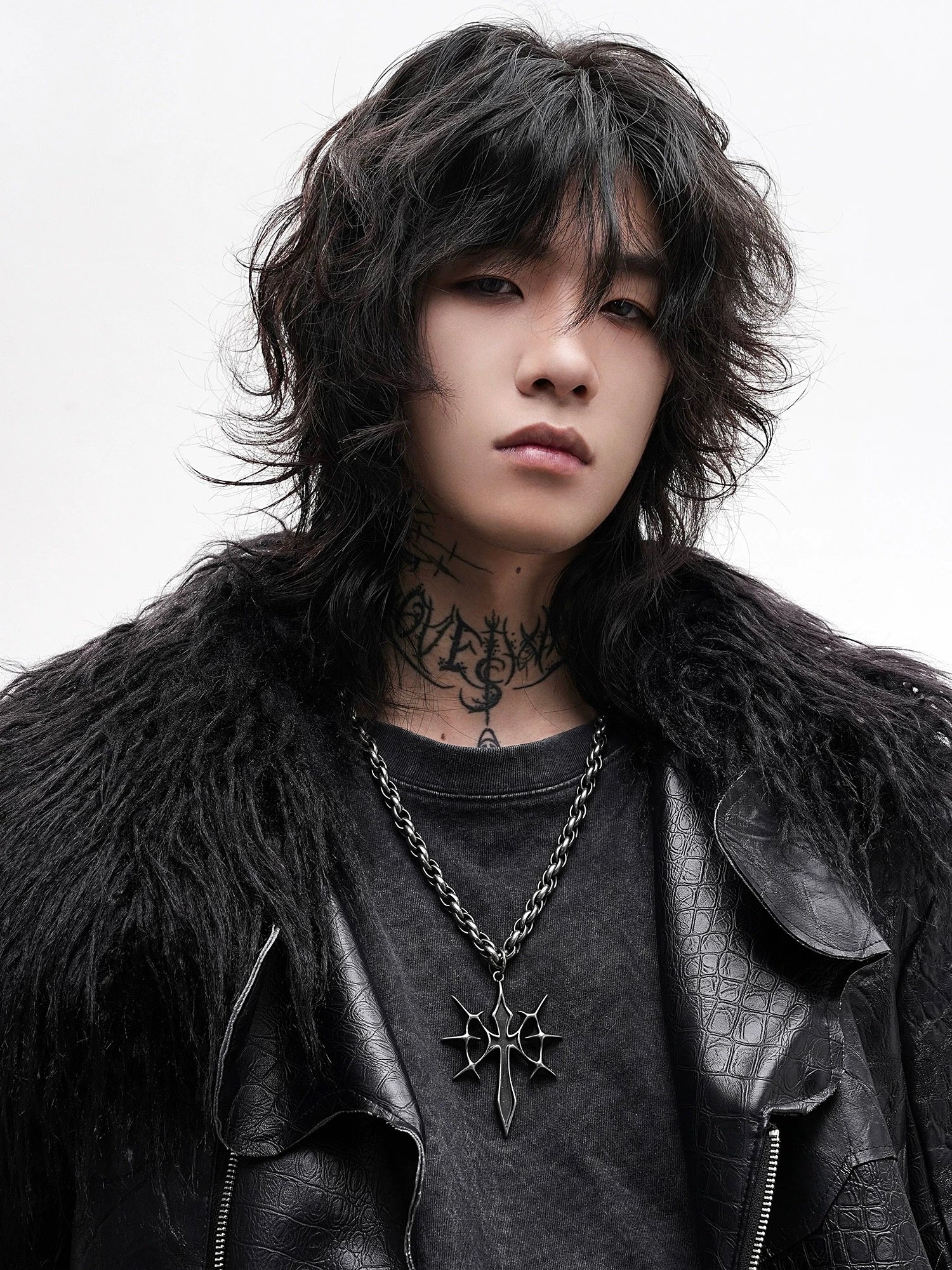 LOVEISWAR Aegis Cross Necklace