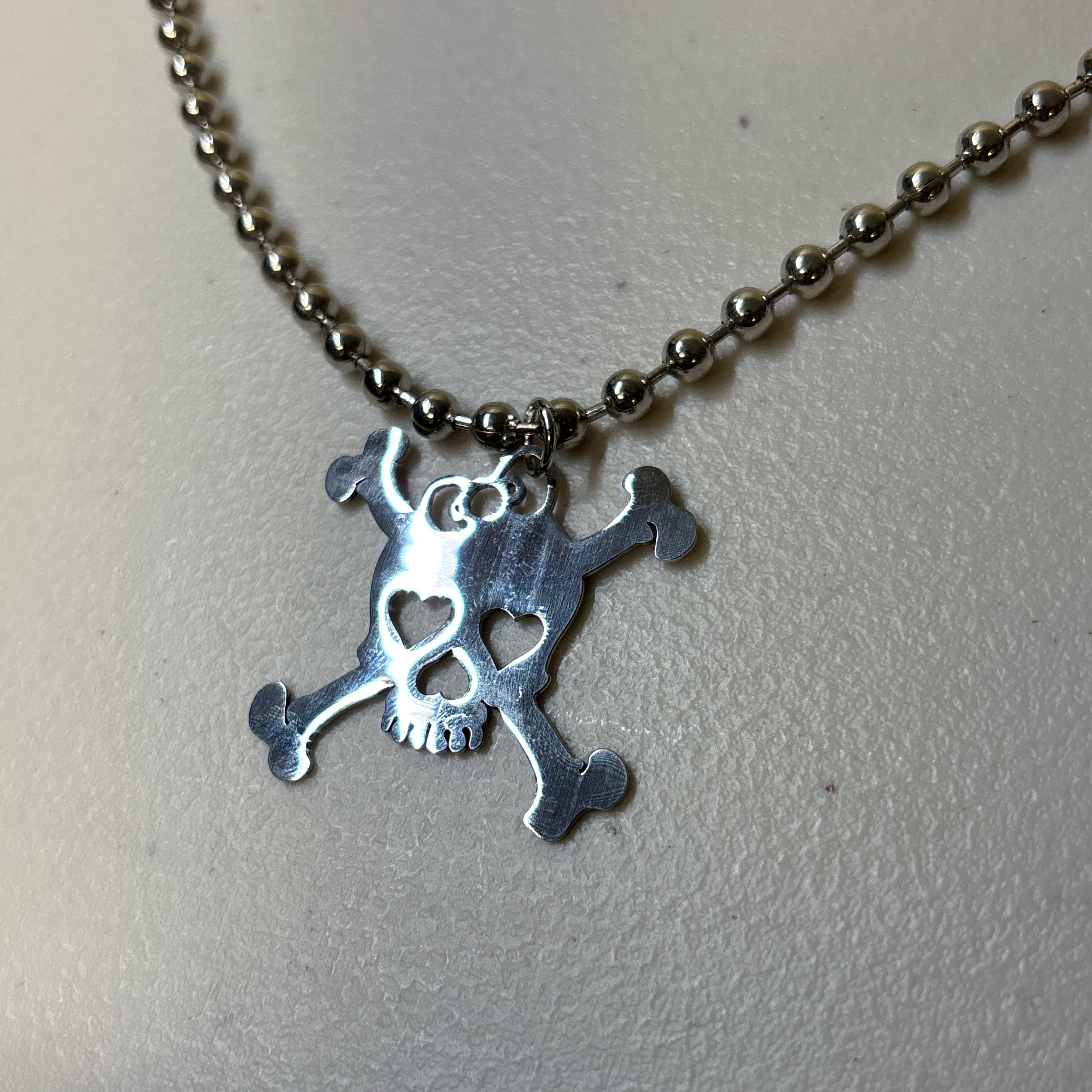 0212 - Goth/Emo Skull Necklace