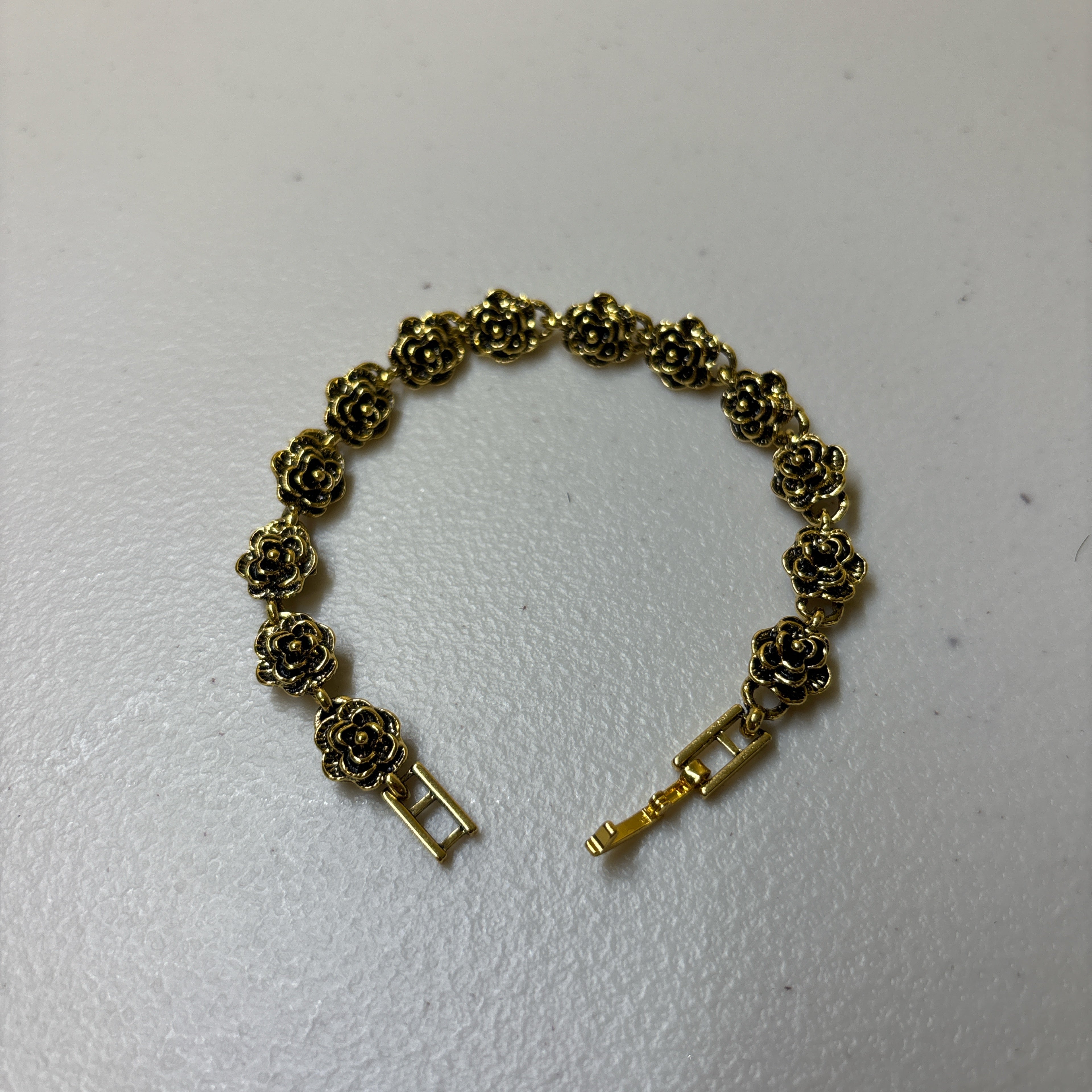 0175 - Gold Rose Bracelet