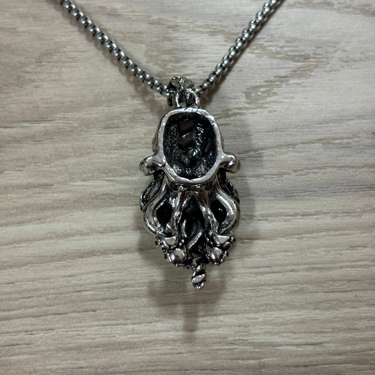 0219 - Cthulhu Octopus Necklace