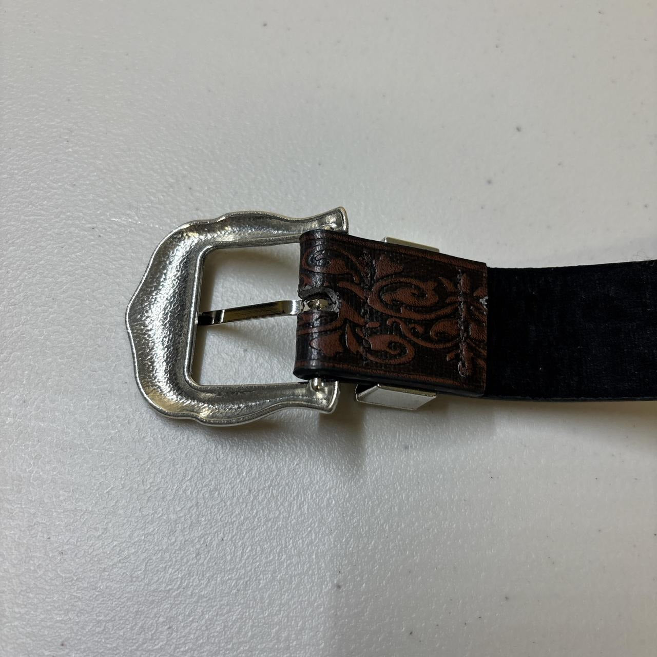 0661 - Western Gothic Floral Buckle Belt