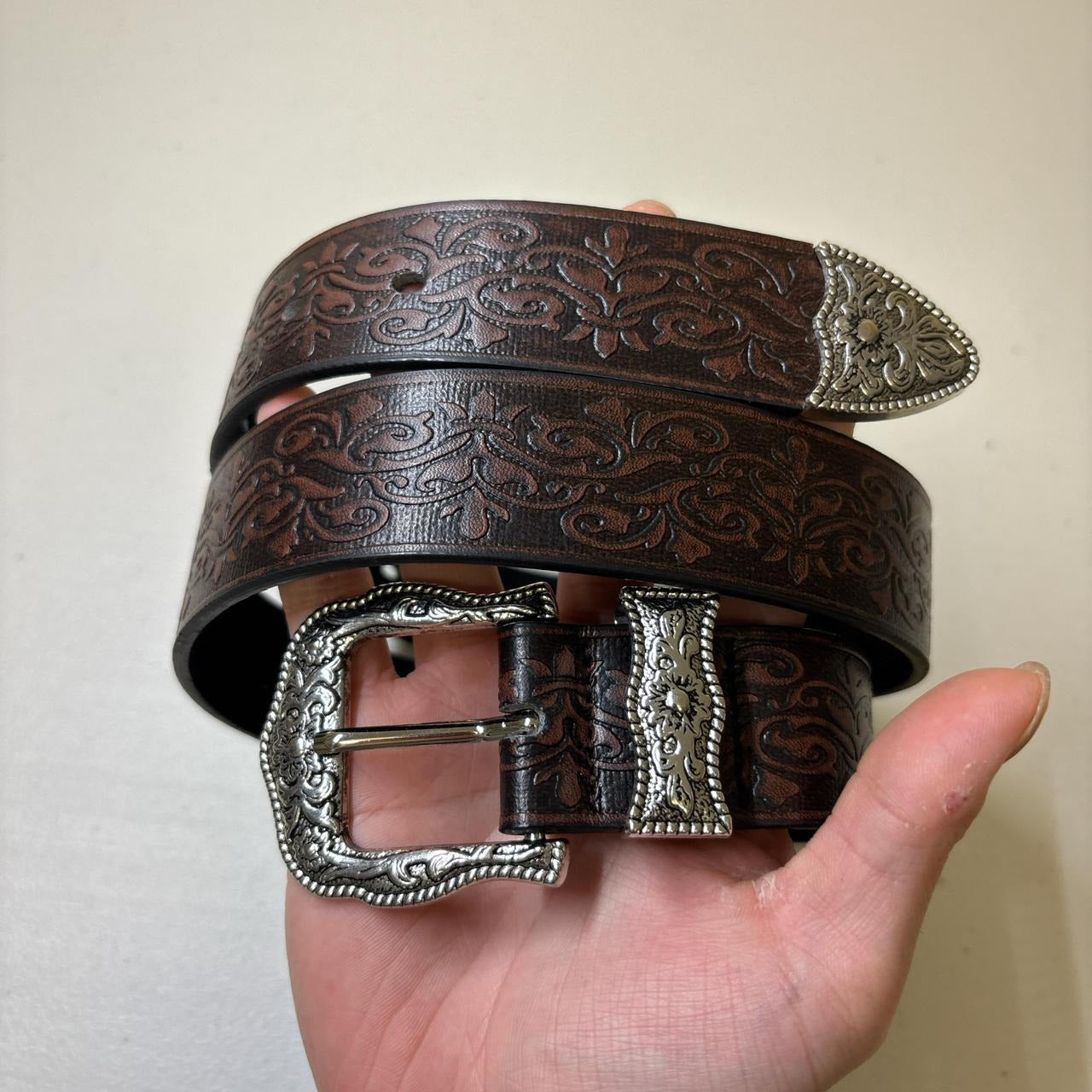 0661 - Western Gothic Floral Buckle Belt