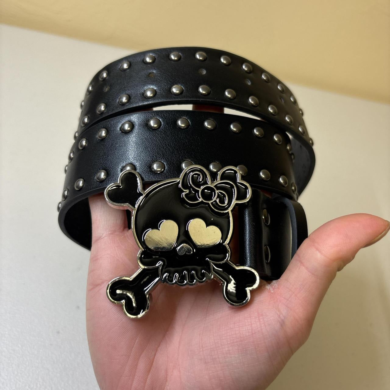 0636 - Skull Heart Buckle Belt Black