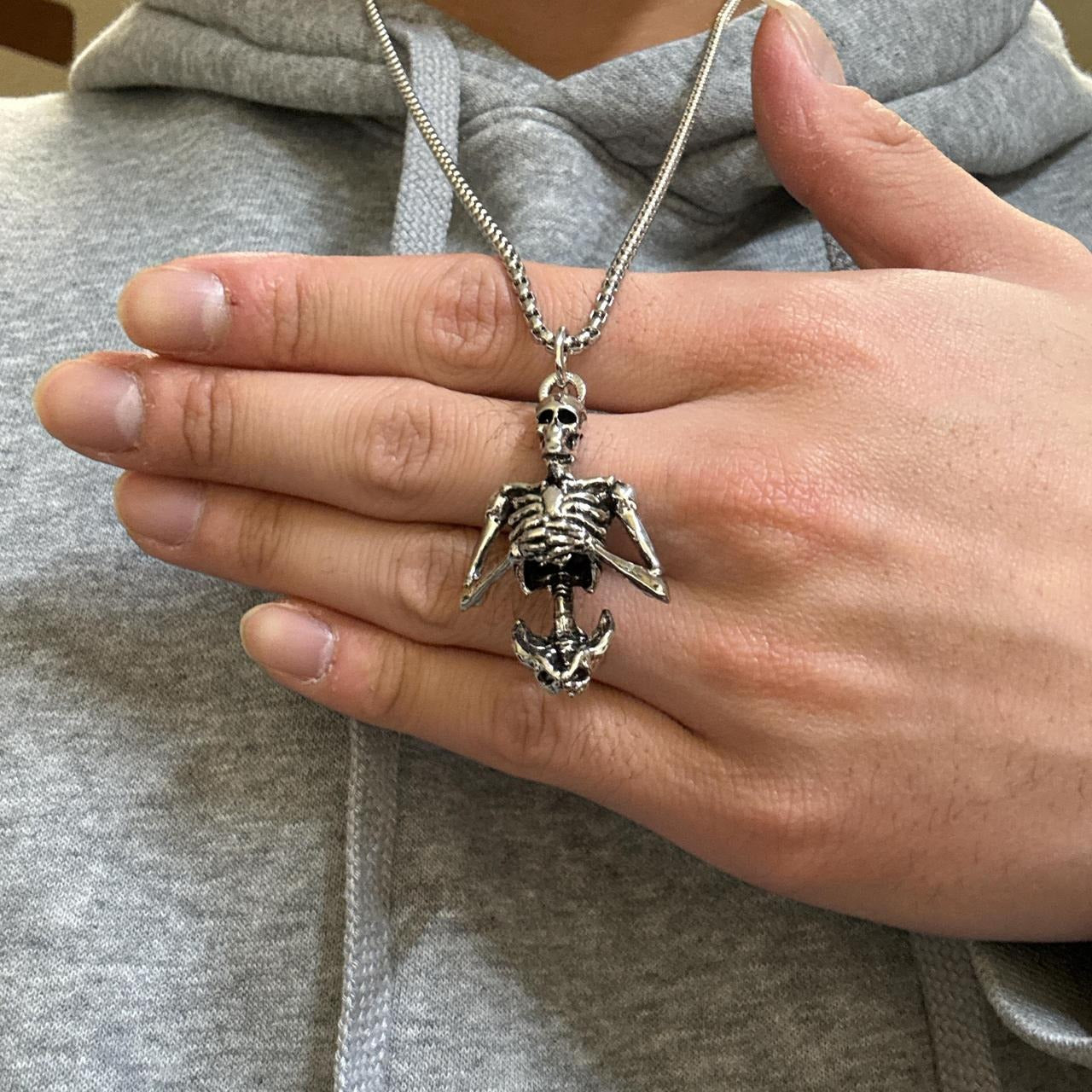 0654 - Skeleton Burial Skull Necklace