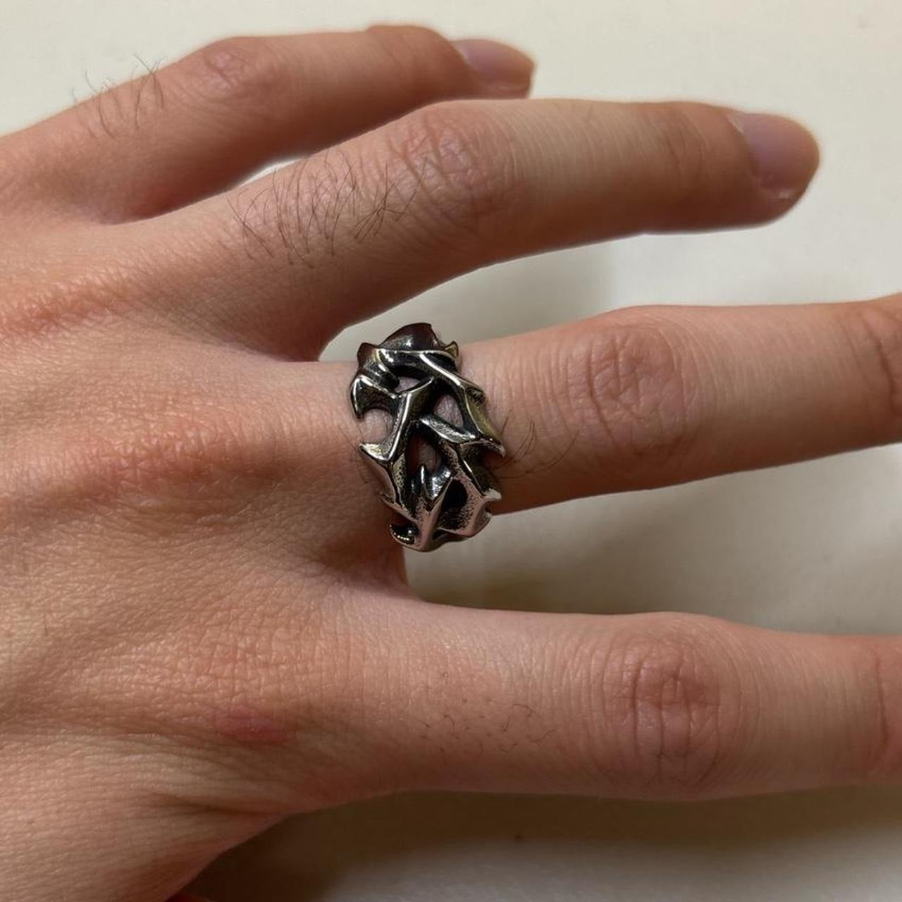 0628 - Rose Thorn Barbed Ring