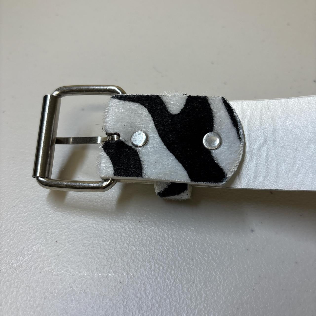 0666 - Zebra Striped Studded Belt