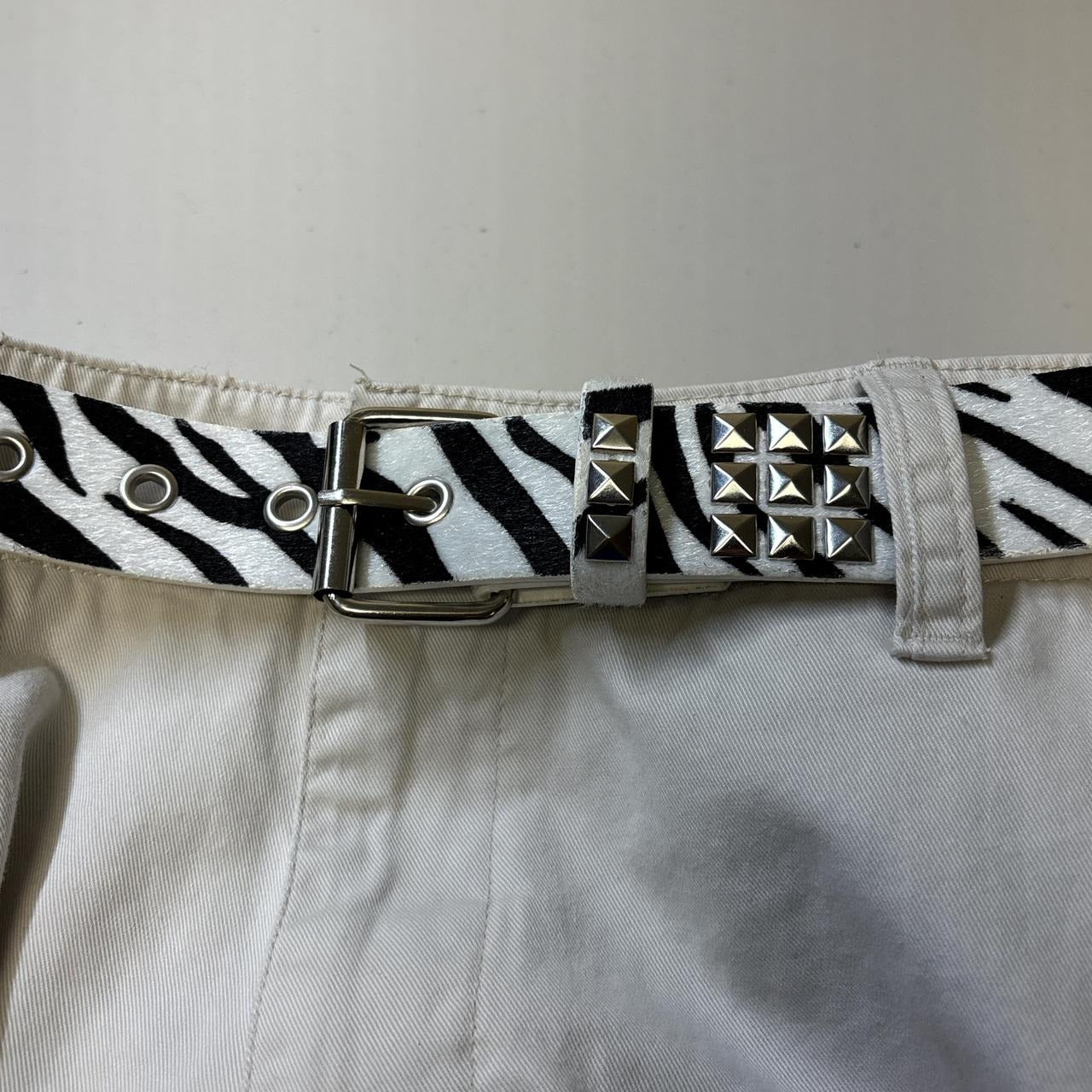 0666 - Zebra Striped Studded Belt