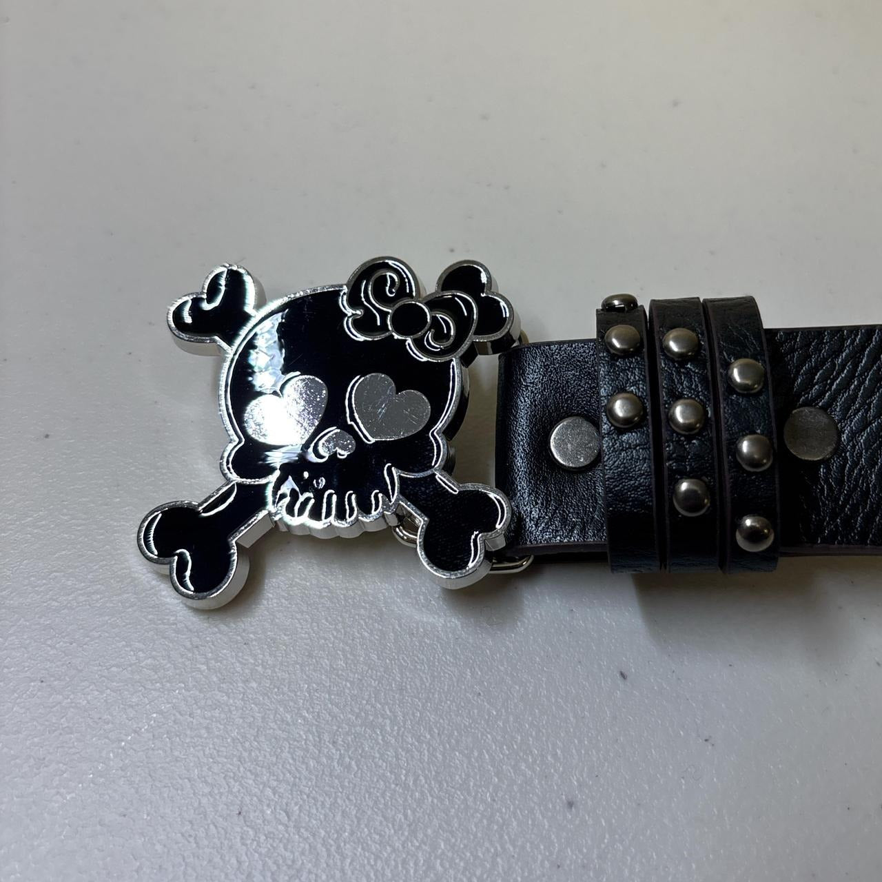 0665 - Skull Heart Buckle Belt V2