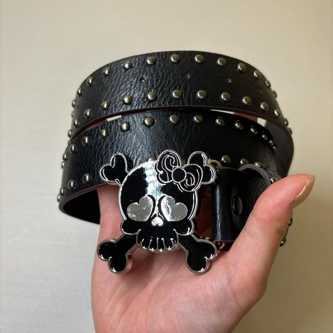 0665 - Skull Heart Buckle Belt V2