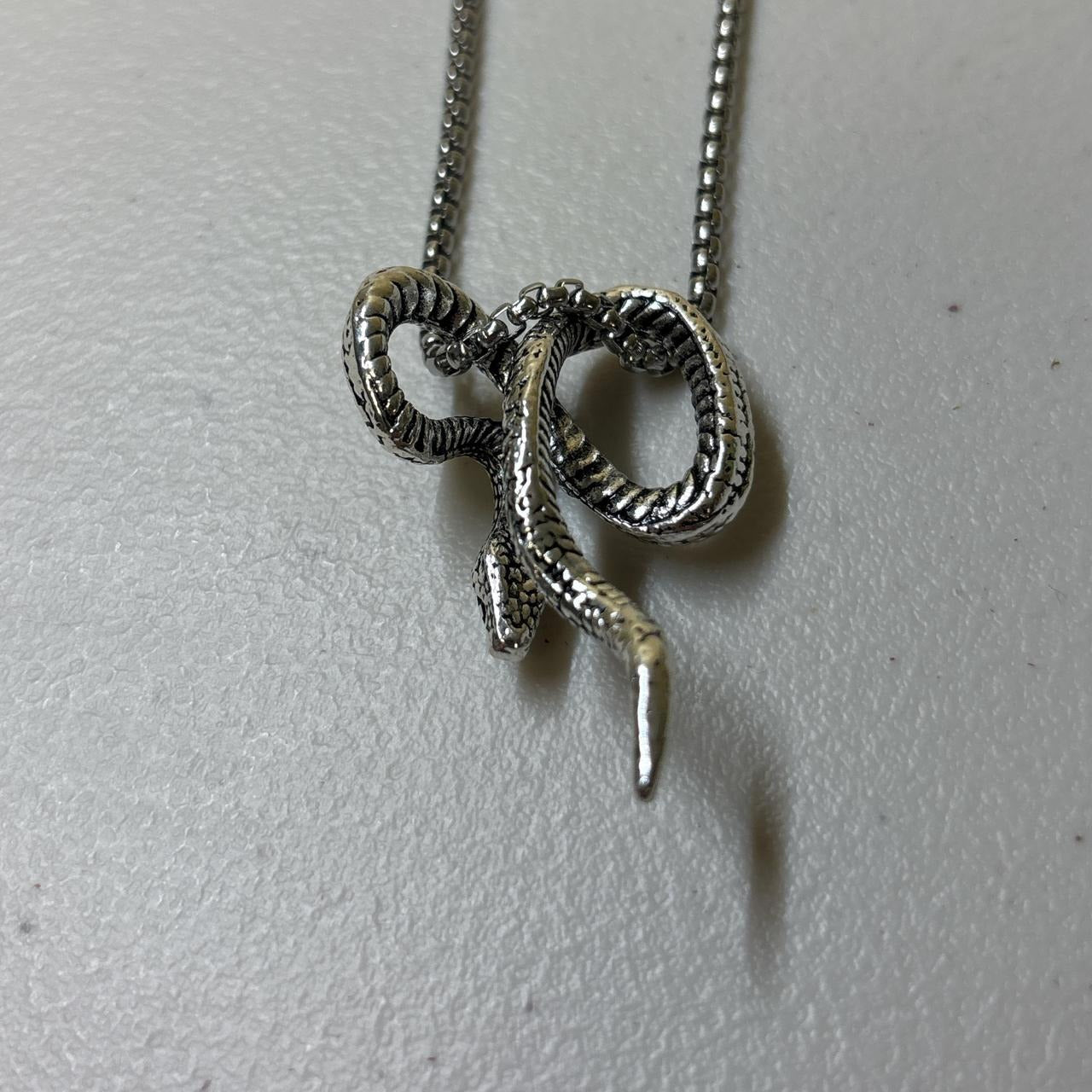 0710 - Silver Snake Serpent Necklace