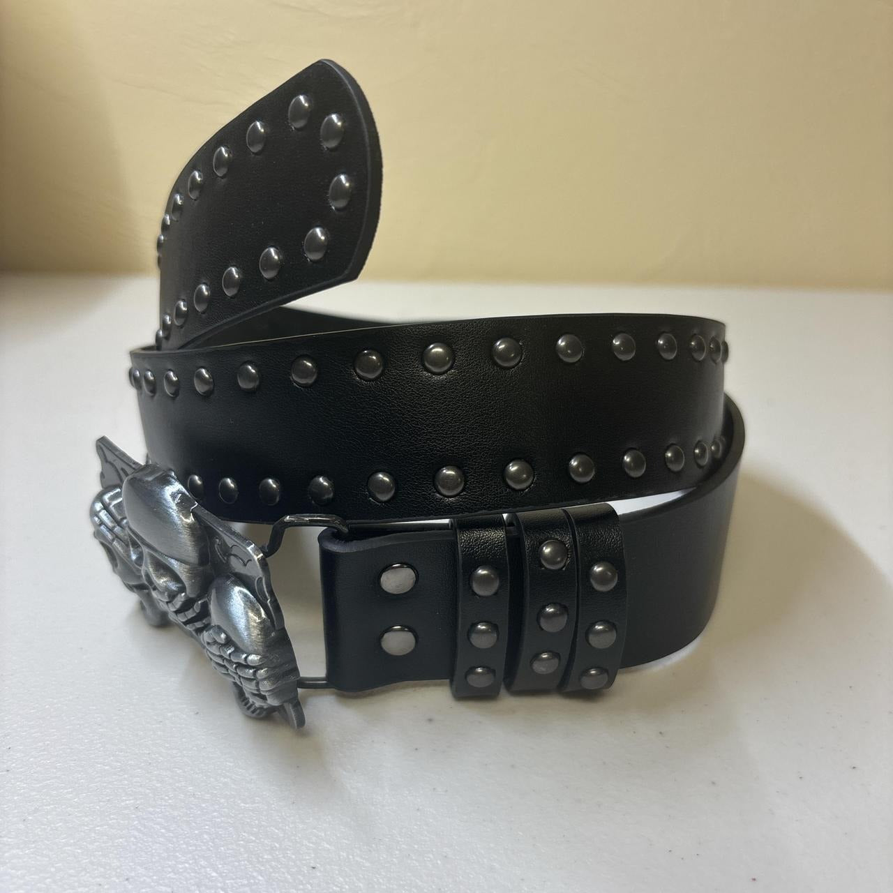 0699 - Catacombs Skull Buckle Studded Belt