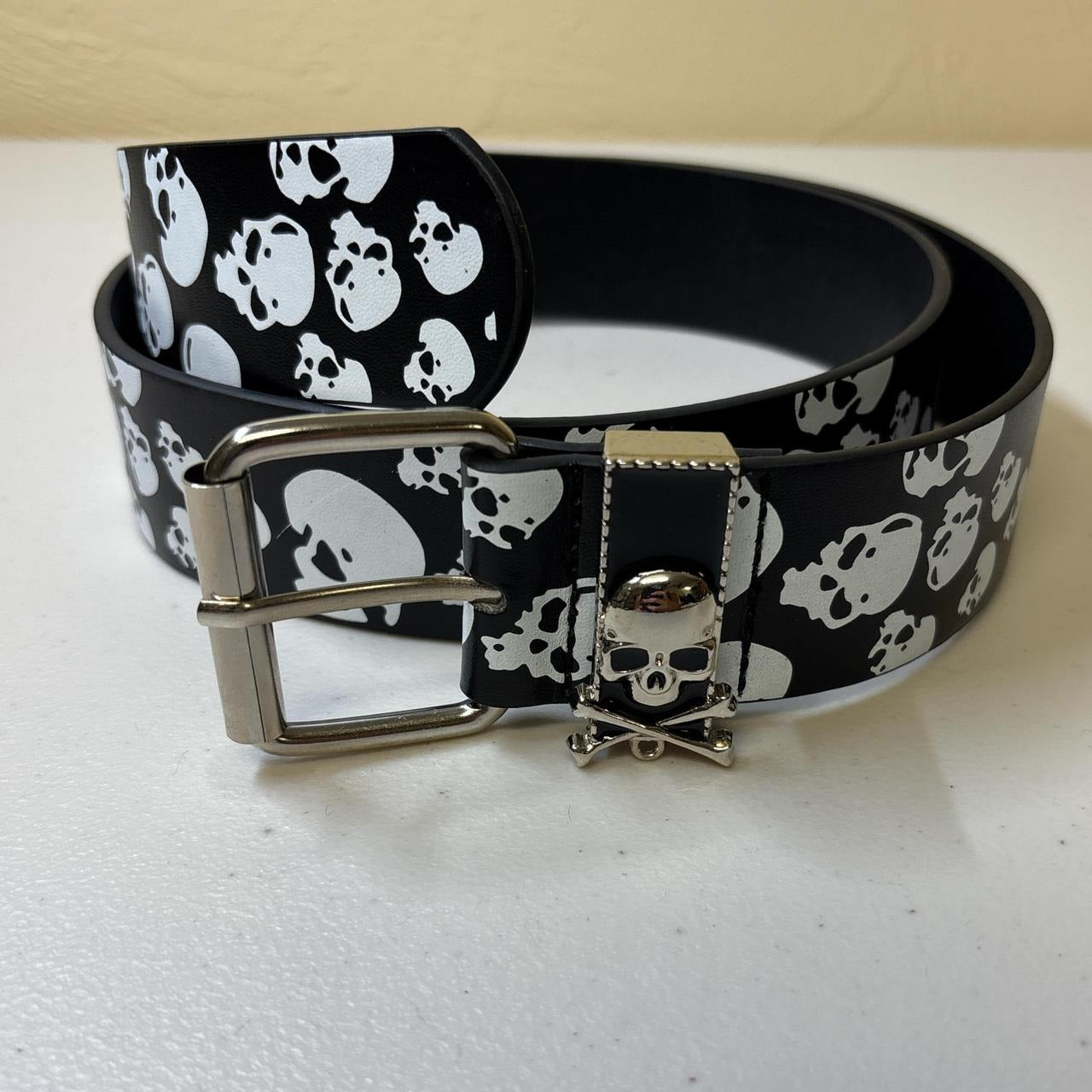 0668 - All Over Print Skull Belt