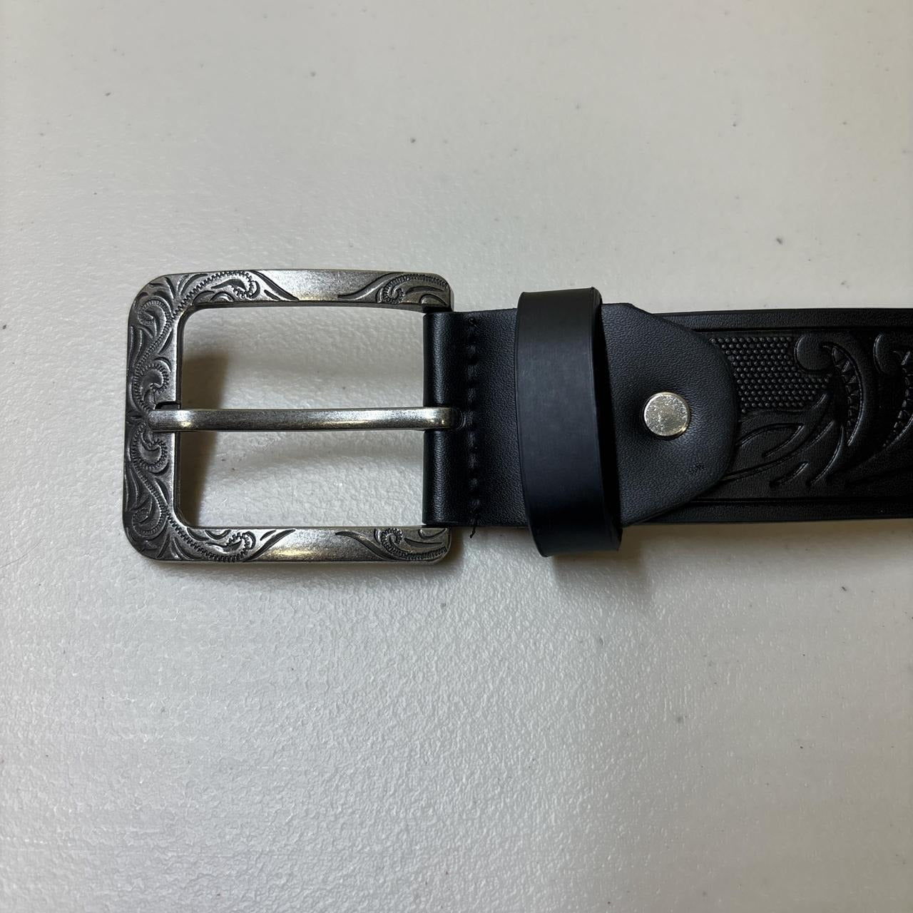 0648 - Floral Square Buckle Studded Belt