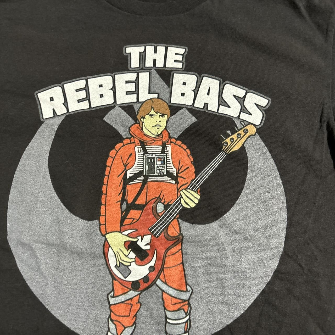 0544 - 2000s Rebel Bass Graphic T Shirt