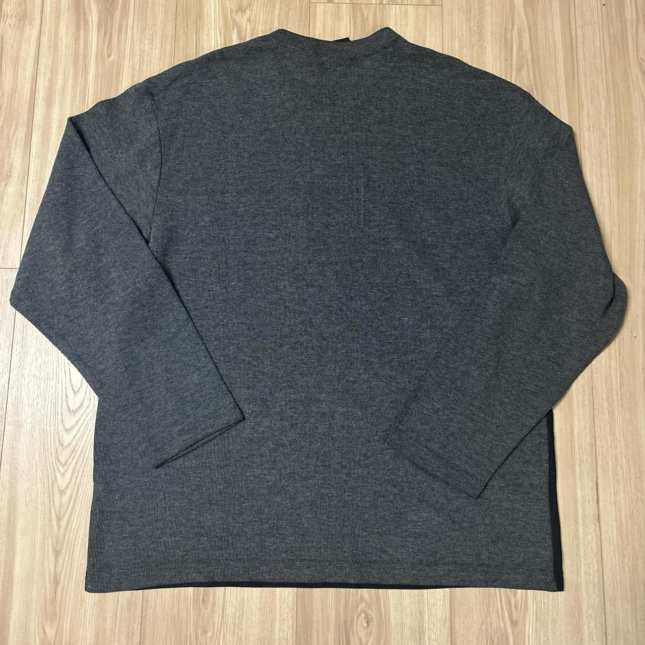 0523 - Vintage 90s Gray Sleeve Sweater