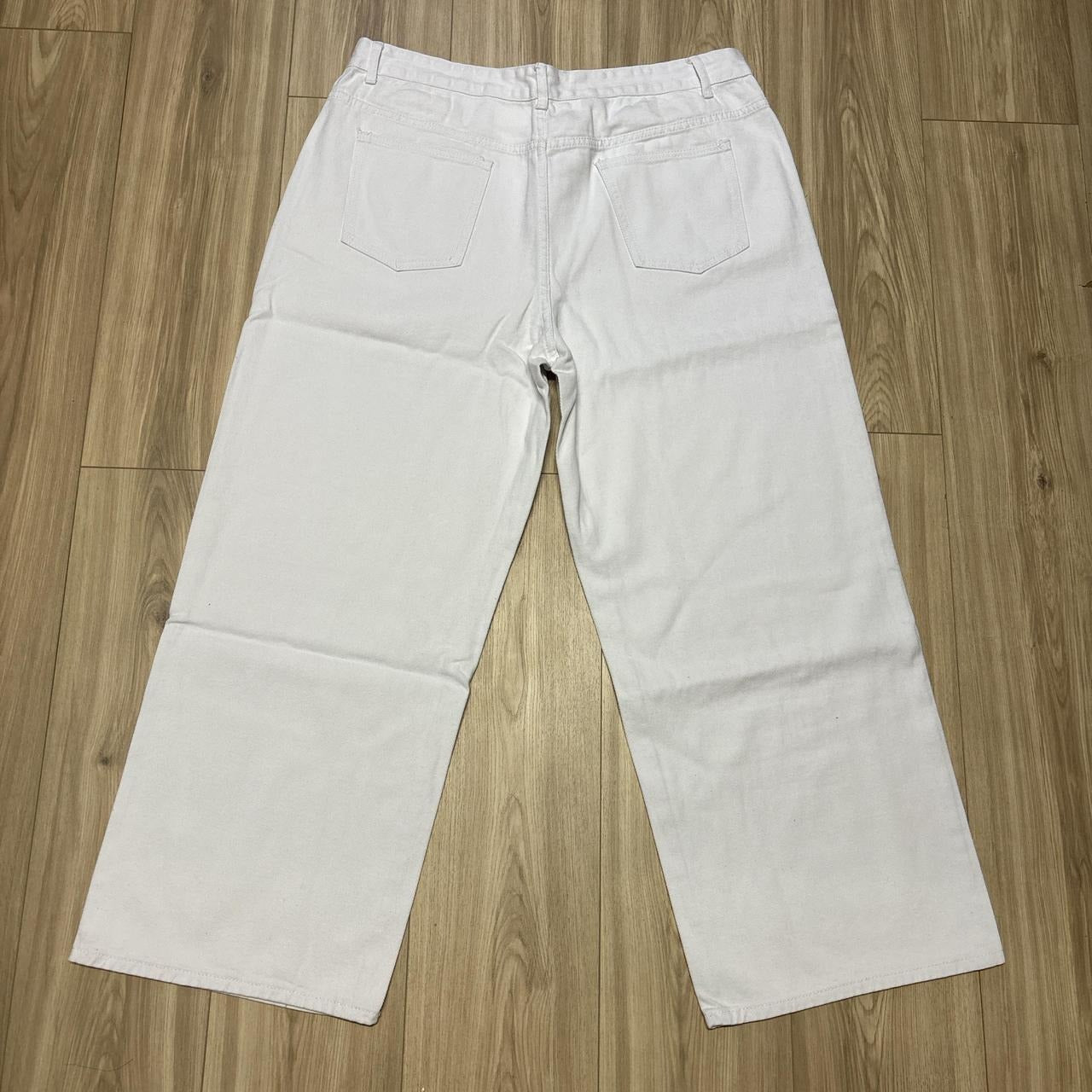 0599 - Super Baggy White Denim Jeans