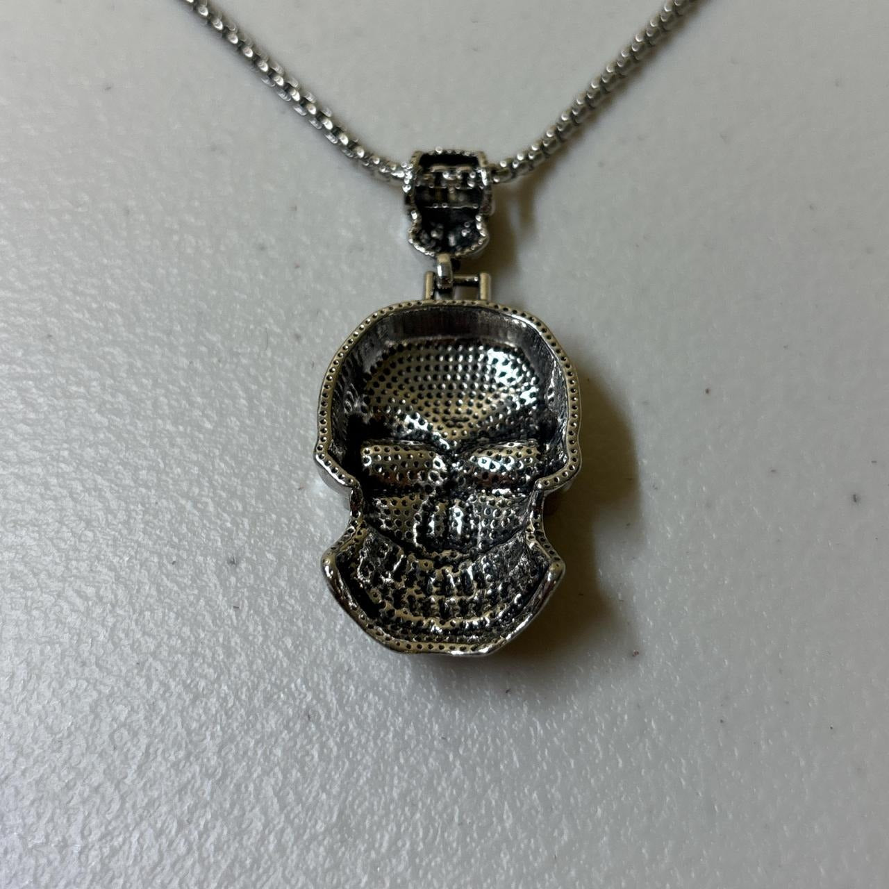 0622 - Silver Skull Pendant Necklace