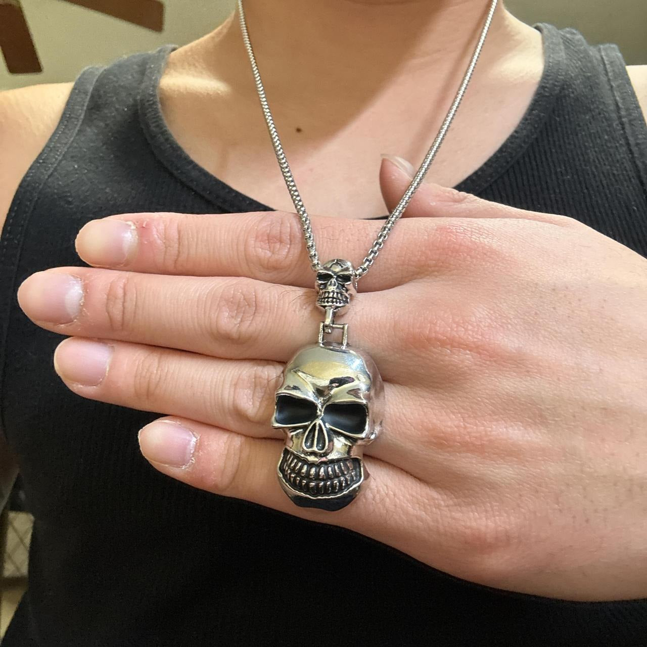 0622 - Silver Skull Pendant Necklace