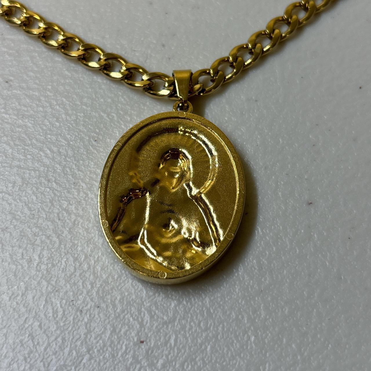 0623 - Gold Jesus Pendant Cuban Chain