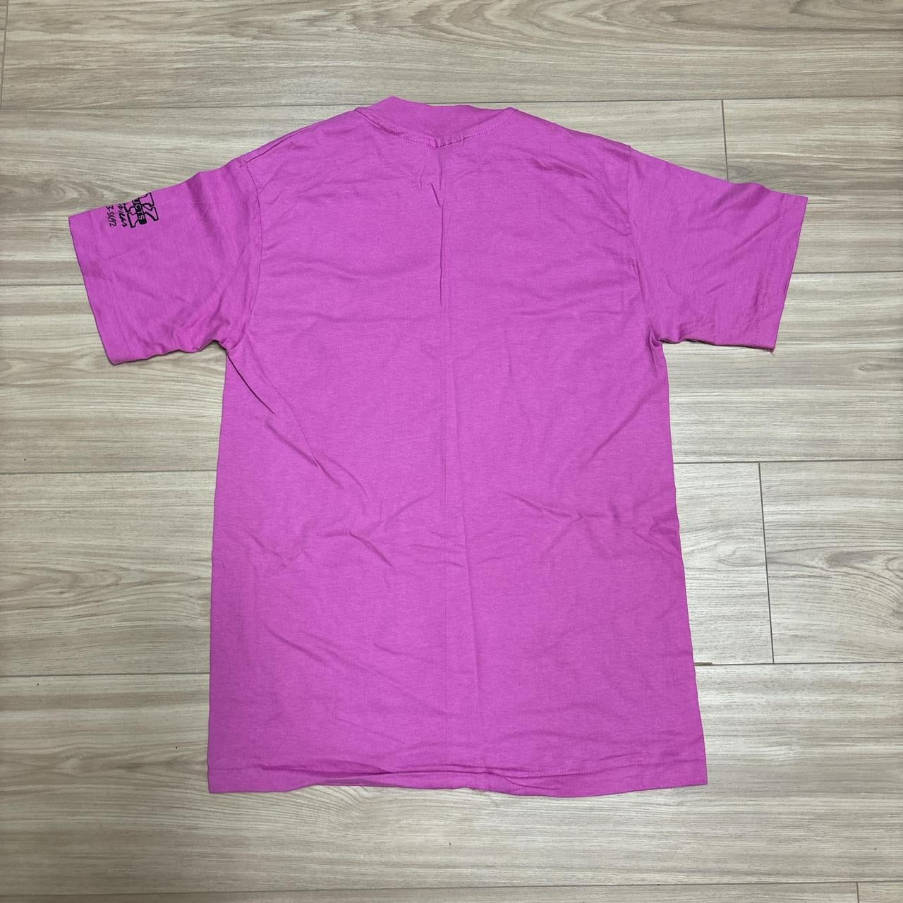 0567 - VTG 1990s Pink Boston Shirt