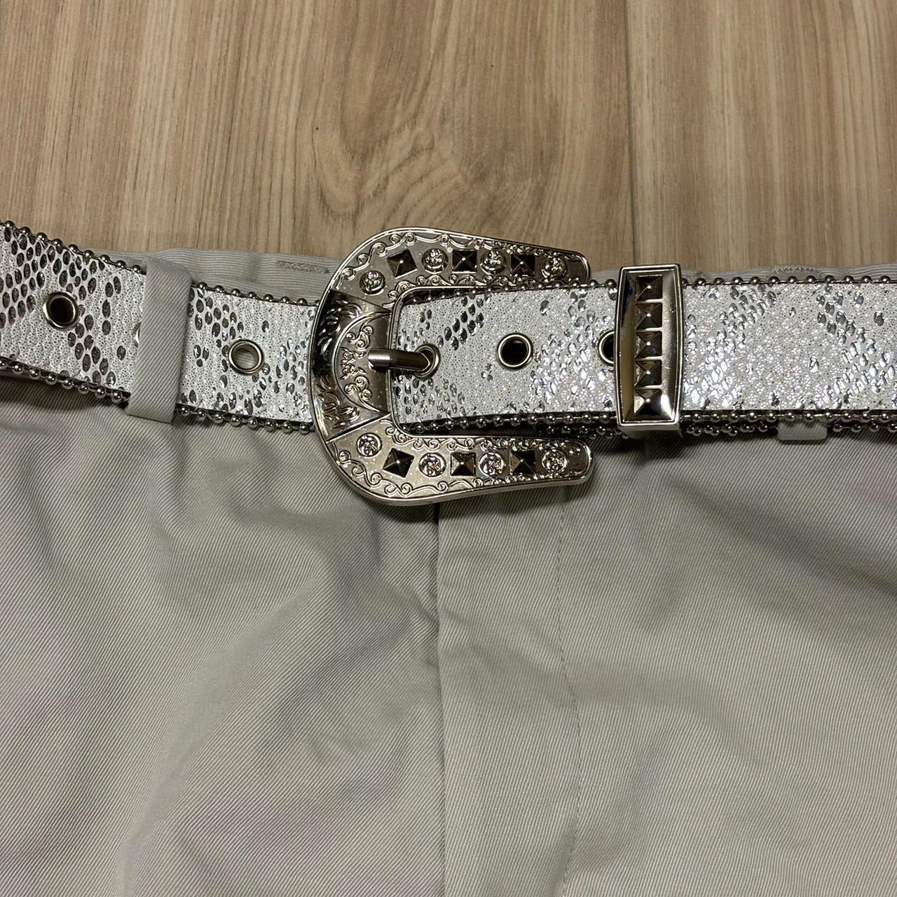 0489 - Silver Studded Buckle Scale Belt