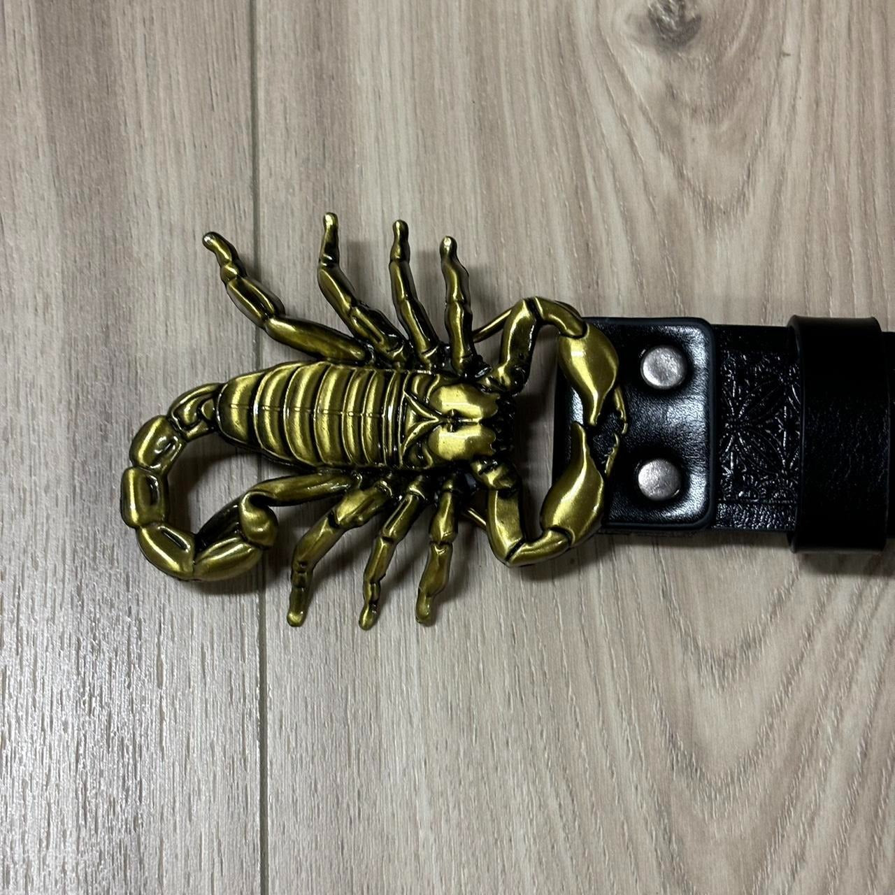 0485 - Gold Scorpion Buckle Belt