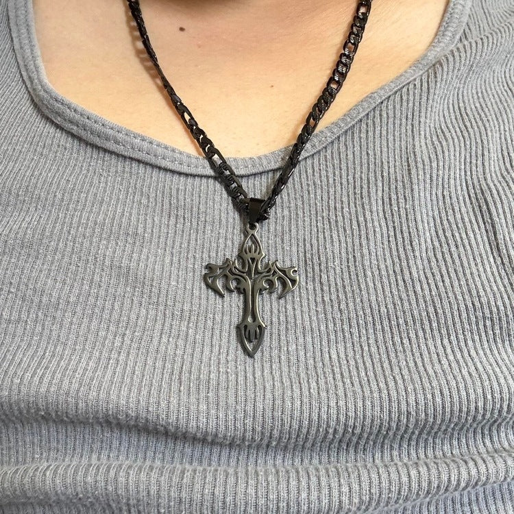 0245 - Black Vamp Cross Chain