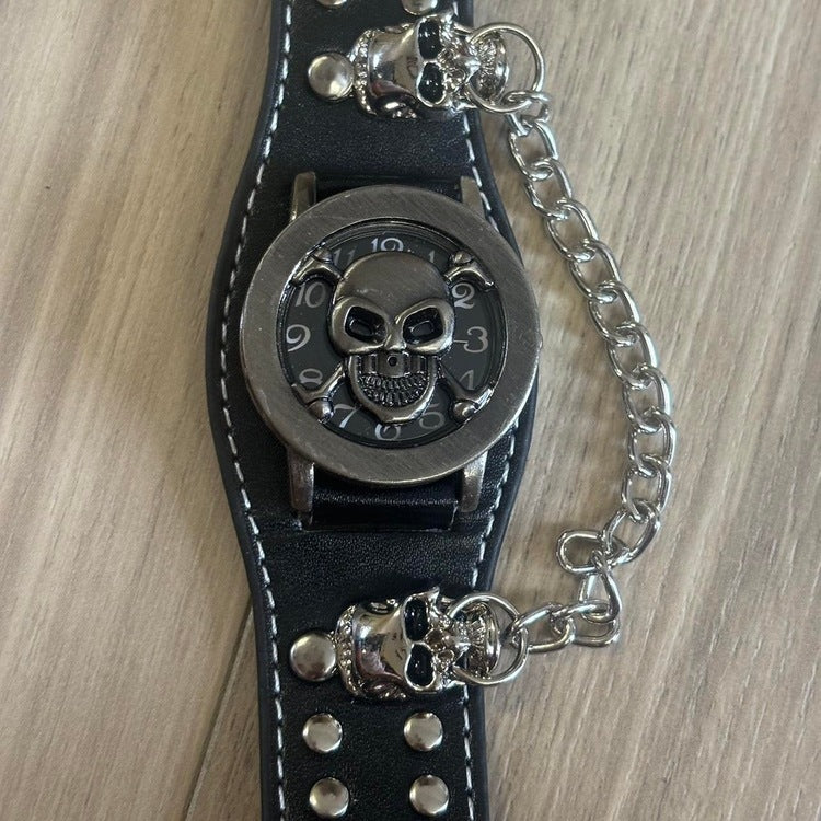 0058 - Skull Leather Flip Watch