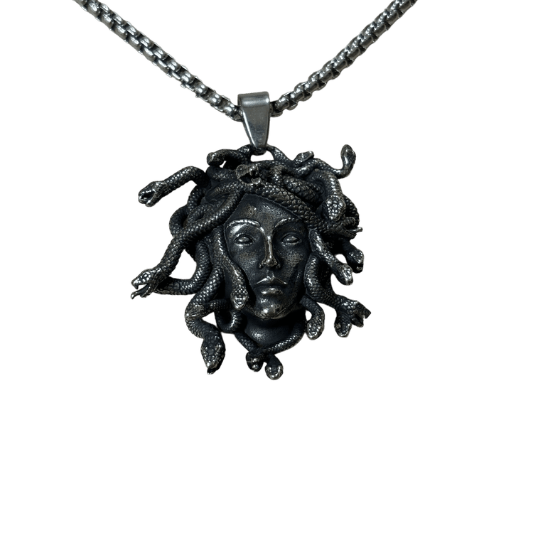 0491 - Medusa Snake Pendant