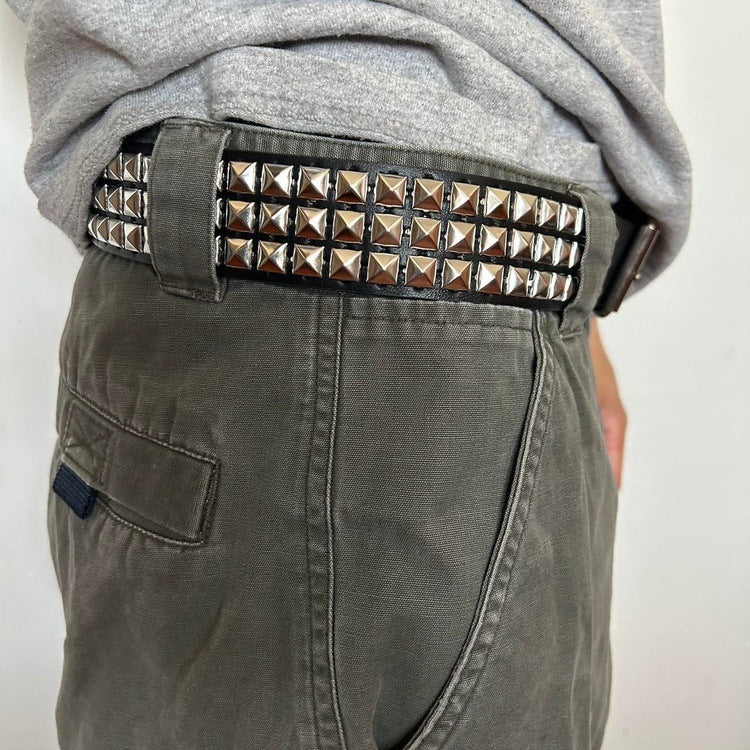 0010 - Pyramid Studded Belt (classic)