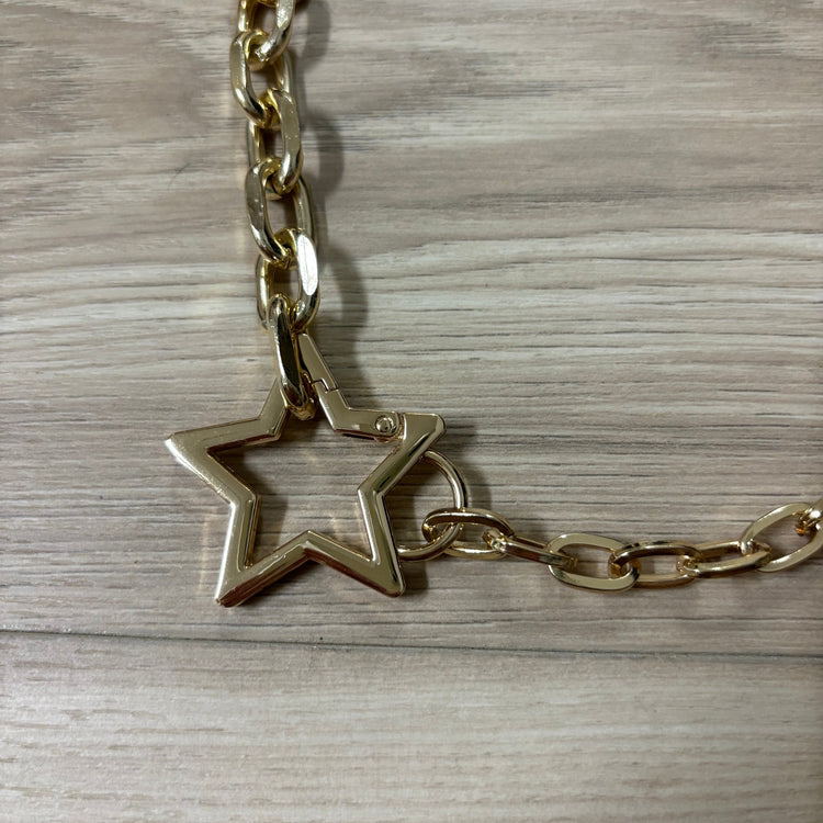 0126 - Gold Star Wallet Chain