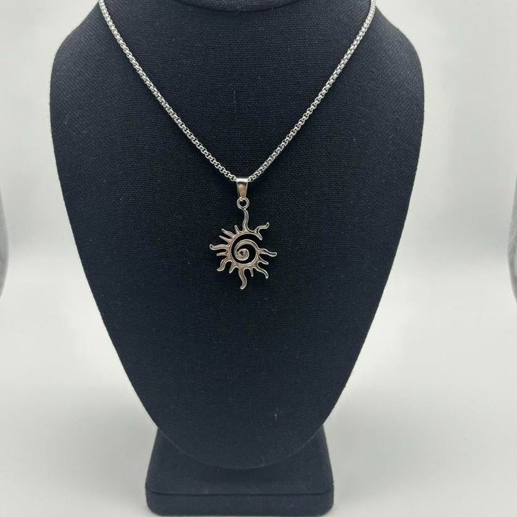 0413 - Sun Pendant Necklace