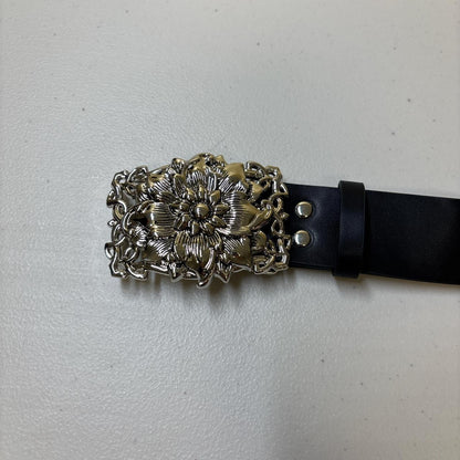 0605 - Gothic Rose Buckle Studded Belt