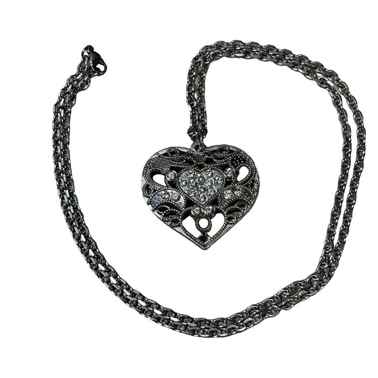 0420 - Vintage Rhinestone Heart Pendant Necklace