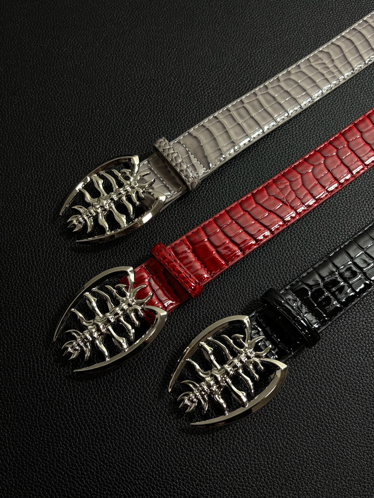 Crocodile Pattern Patent Leather Belt