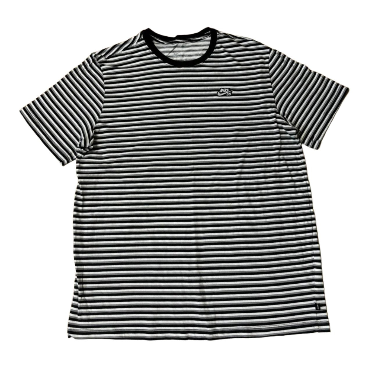 0518 - Nike SB Black White Striped Shirt