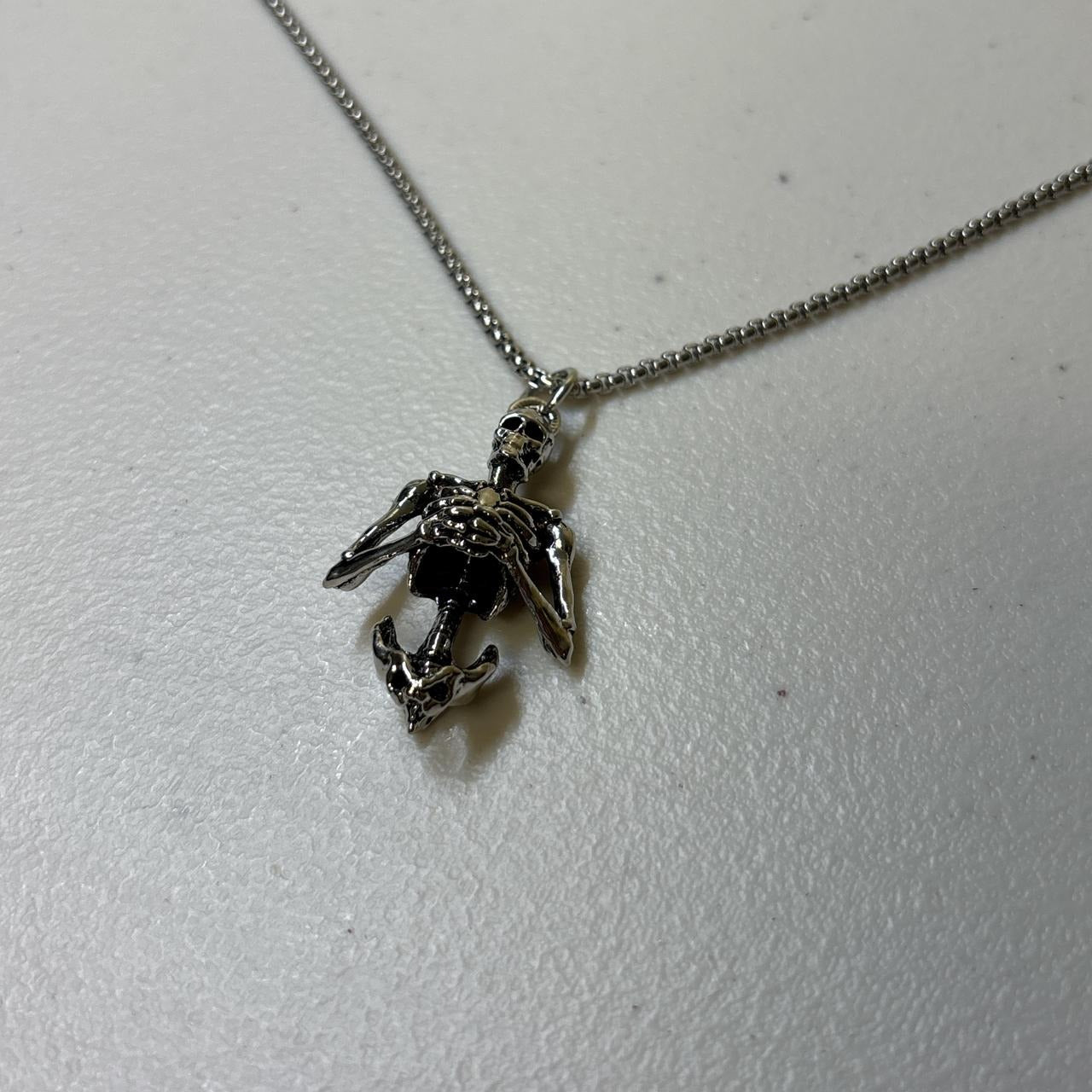 0654 - Skeleton Burial Skull Necklace