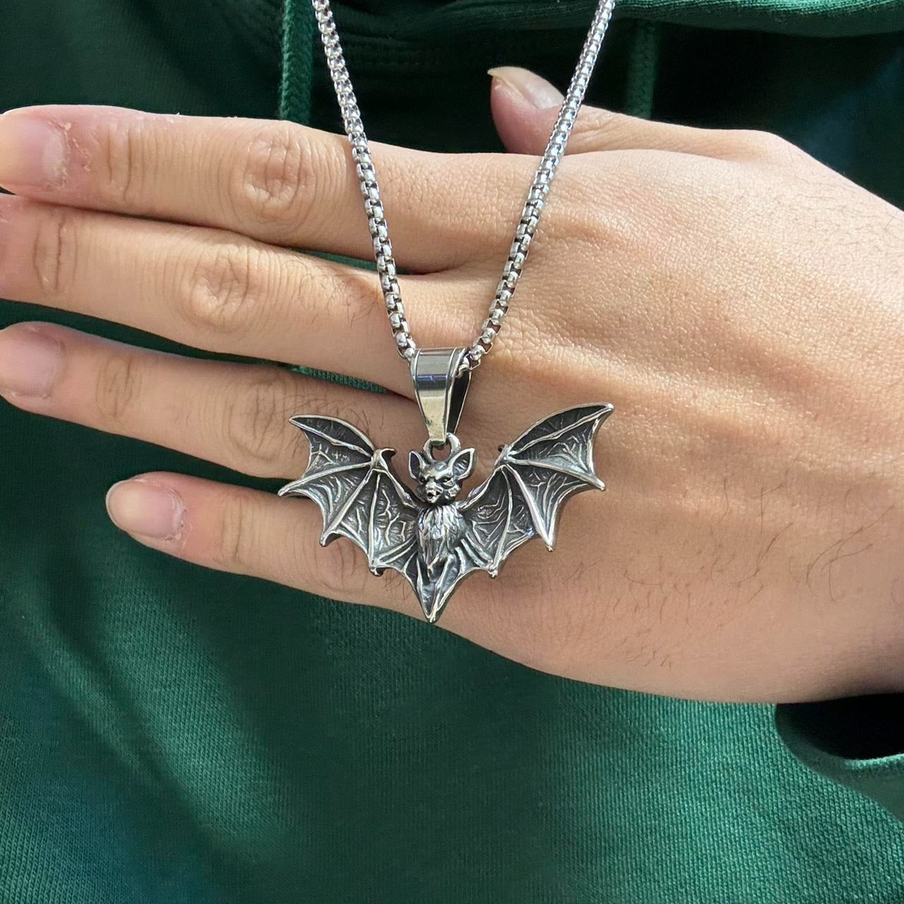 0496 - Detailed Vamp Bat Necklace